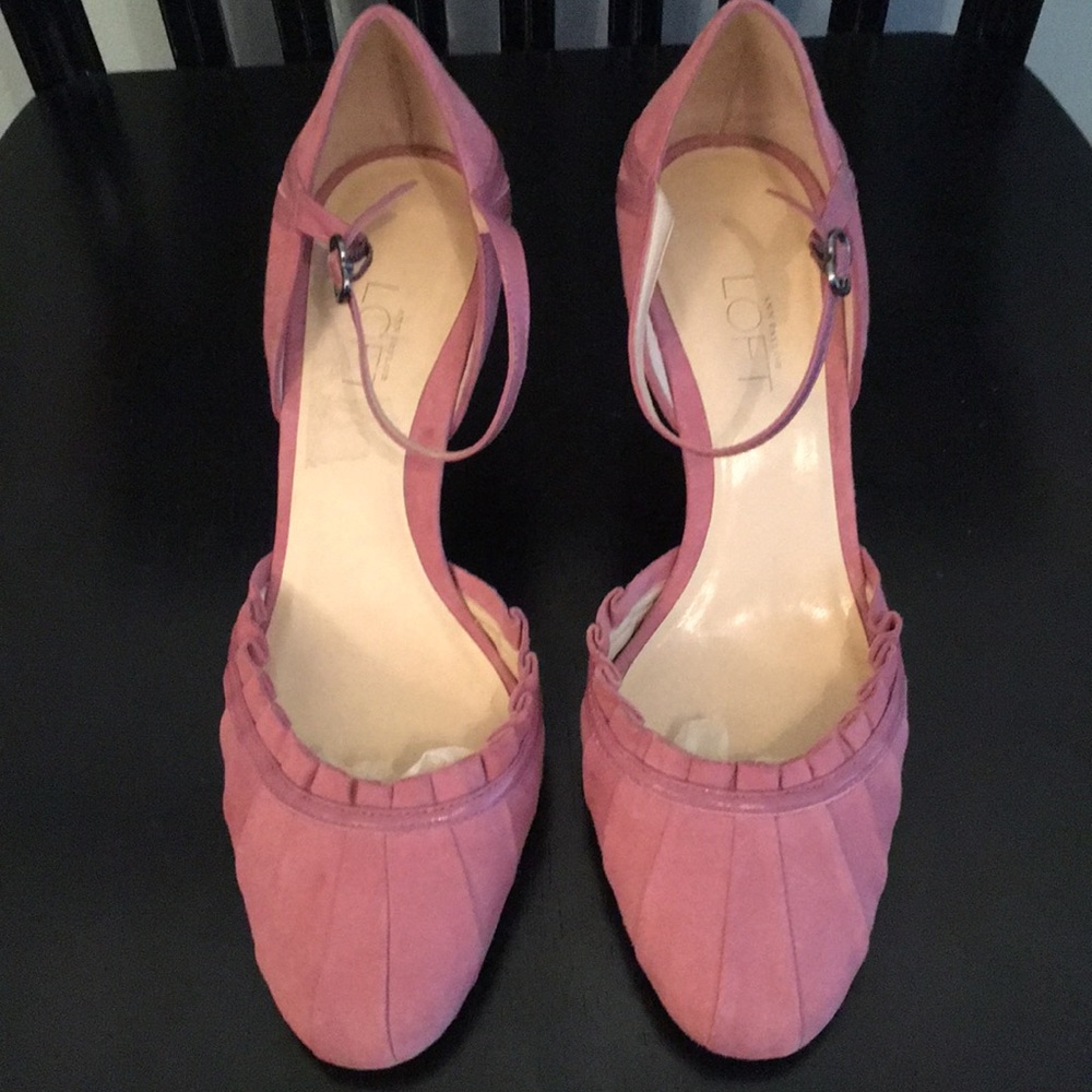 NWOT Loft Women Leather heels Sz 7